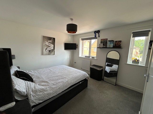 107 Tanners Meadow, Brockham, Surrey